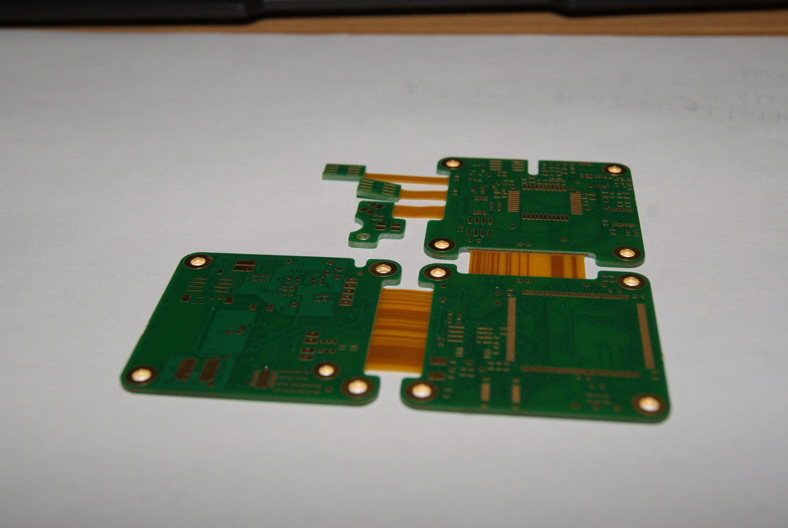 8 Millimeter Min Line Space Rigid Flex PCB mit Gerber/PCB-Datei benötigt und 0,075 mm Min. Liniebreite/Abstand