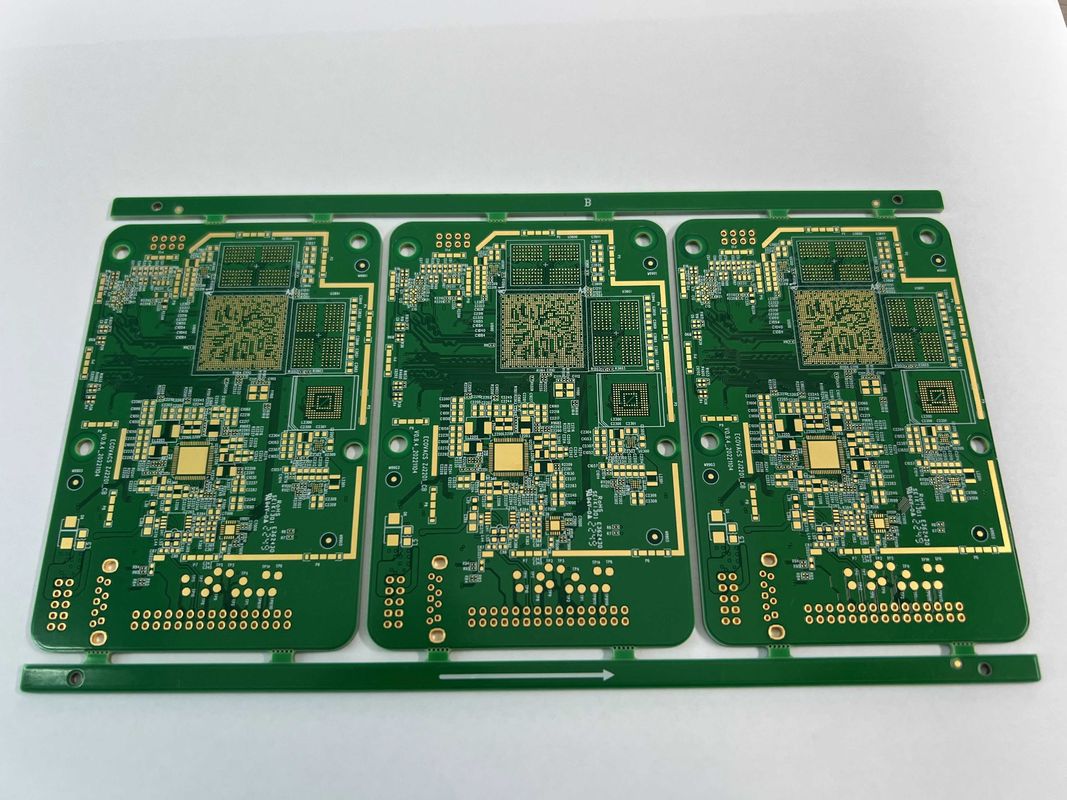 Gold Finger Multilayer PCB Board mit HASL Oberfläche und 0,2 mm Min. Lochgröße