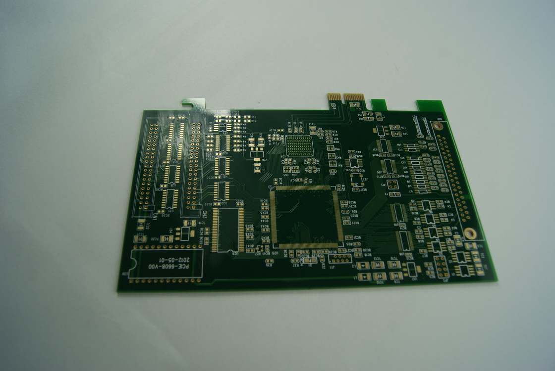 Custom PCB Multilayer PCB Board mit 0,4 mm Dicke und 4L-28L Schichten Leistung